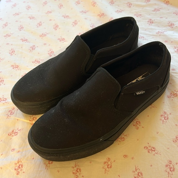 Converse Shoes - Black Slip On Vans Women’s 9.5